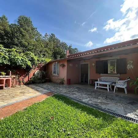 Semesterbostad Casa Dos Caseiros Fuer 4 Personen Brion