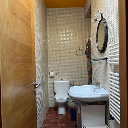 Casa Dos Caseiros Fuer 4 Personen Semesterbostad Brion