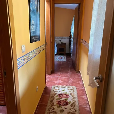 Casa Dos Caseiros Fuer 4 Personen Semesterbostad Brion