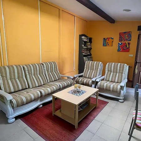 Casa Dos Caseiros Fuer 4 Personen Semesterbostad Brion