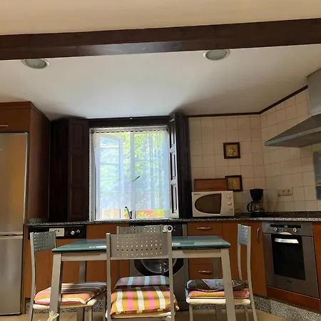 Casa Dos Caseiros Fuer 4 Personen Semesterbostad Brion